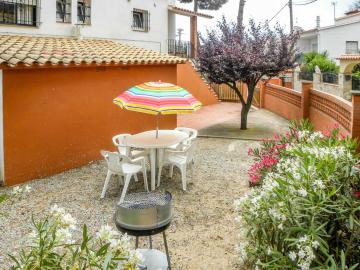 Pinassa 3 Apartamento con jardín privado