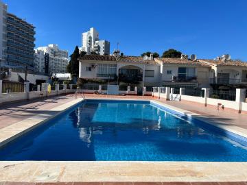 2 bed 2 bath ground floor apartment near the sea