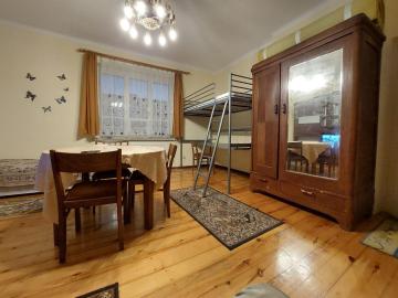 Private Room for 4. Big Garden. City Centre of Kobyłka