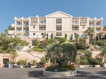 Beautiful Garden Apartment Côte d'Azur