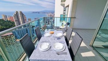 Terraza privada y soleada con vistas al mar - planta 26