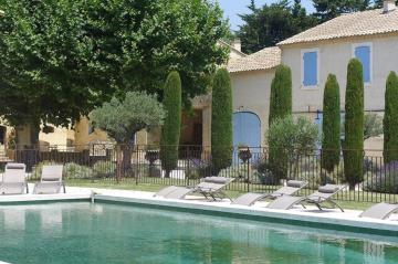 Mas de Cesar, gite avec jacuzzi et piscine