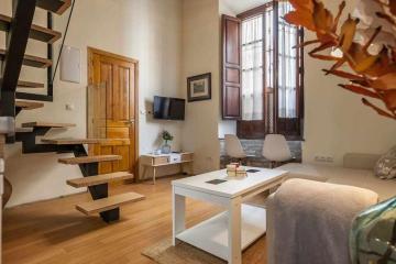 Arenal Santas Patronas MonKeys Apartments