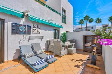 2 bedroom pool view apartment in Costa Adeje