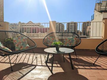 HomeForGuest Rooftop apartment Casa Leon close to Málaga centre