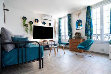 GuestReady - A blue touch near the airport