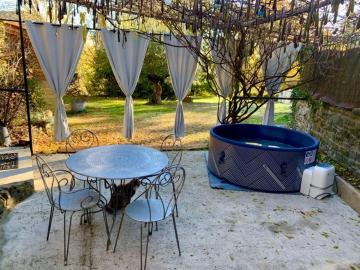 Gîte avec spa dans Mas