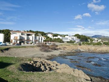 Apartamento Llançà, 2 dormitorios, 6 personas - ES-228-36