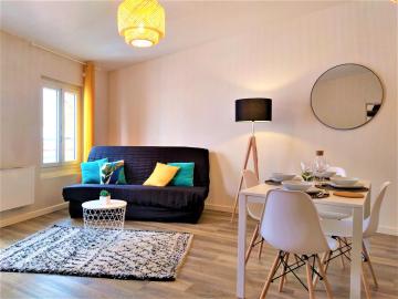 Charmant logement 4 personnes - 1 min à pied hypercentre Montauban - 10 minutes de la gare