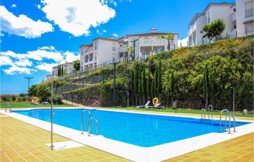 Nice apartment in Manilva with Outdoor swimming pool, WiFi and 2 Bedrooms