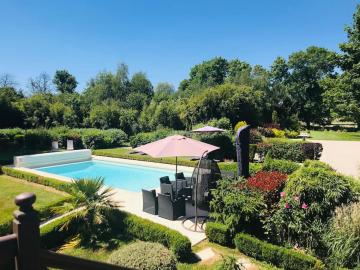 Old Mill in the Perche-Peace and quiet by the pool