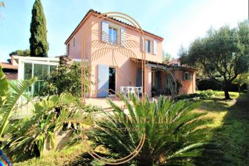 La Quiétude-Villa T4 Costebelle/Plage Almanarre