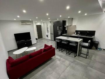Appartement 3 pièces refait à neuf. Centre-ville.