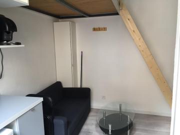Pleasant studio center cannes 3min train station beach / palace 5 min walk