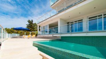 ELEGANT VILLA BONAIRE, POOL, AC, BBQ, WIFI
