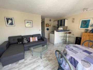 T2 à Tennis Village avec piscine