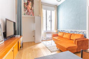 GuestReady - Artsy Mezzanine in Downtown Bordeaux