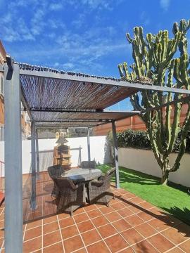 Casa llena de luz en Benajarfe