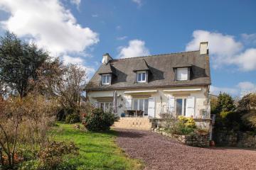 Belvedere de la Rance - Jardin et jacuzzi