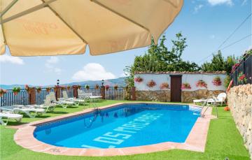 Stunning home in Mecina Bombarn with Outdoor swimming pool, WiFi and 1 Bedrooms