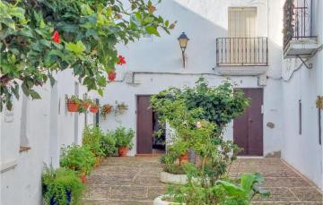 Stunning apartment in vejer de la frontera with 2 Bedrooms and WiFi