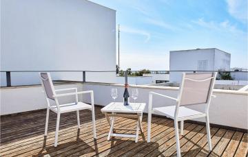 Amazing home in Barbate with WiFi and 3 Bedrooms