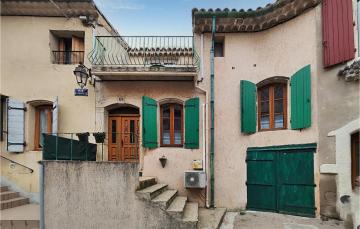 Awesome home in Servian with 2 Bedrooms