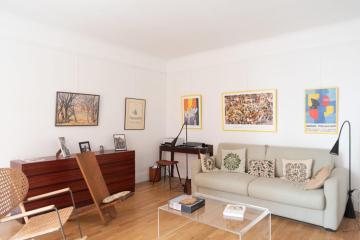 Charming 39m with balcony in Paris
