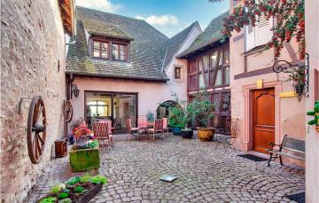Amazing apartment in Mittelbergheim with WiFi and 2 Bedrooms