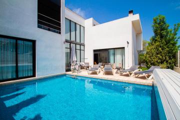 Club Villamar - Study