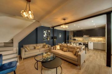 Beautiful Triplex in the Center of Paris