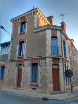 agréable gîte tout confort avec cour et jardin