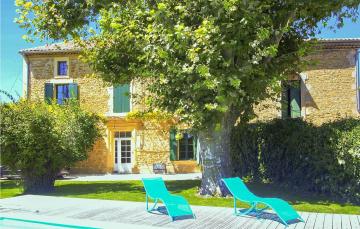 Amazing Home In Pernes-les-fontaines With Outdoor Swimming Pool, Wifi And 5 Bedrooms