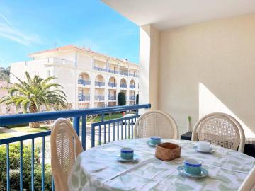 Appartement Le Lavandou, 2 pièces, 5 personnes - FR-1-251-487