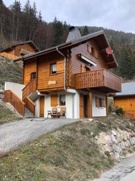 Chalet avec vue, proximité des Portes du Soleil