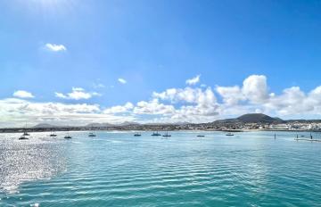 Pool View Apartment with All Inclusive, Wifi, beach