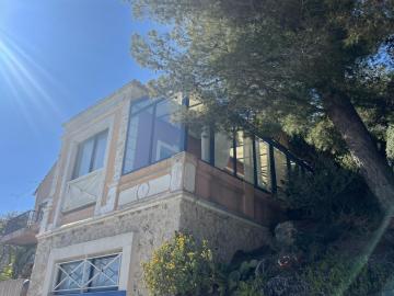 Maisonnette sur le port de Bandol