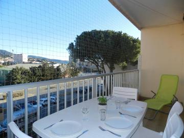 Appartement Le Lavandou, 3 pièces, 6 personnes - FR-1-713-51