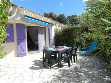 Appartement La Londe-les-Maures, 3 pièces, 6 personnes - FR-1-713-60