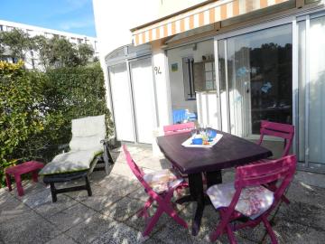 Appartement La Londe-les-Maures, 2 pièces, 4 personnes - FR-1-713-99
