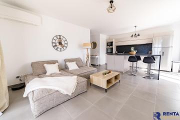 Le Hameau Des Pins - Spacious - Parking