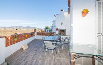 Stunning Home In Empuriabrava With Outdoor Swimming Pool, Wifi And 2 Bedrooms 2