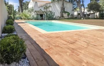 Beautiful Home In Lambesc With Outdoor Swimming Pool, Wifi And 3 Bedrooms 2