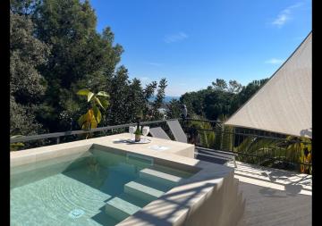 Vila Burriac ,Sunny, Spacious , Private Pool