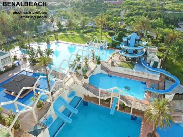 Estudio en Benalbeach, vistas mar, primera línea playa