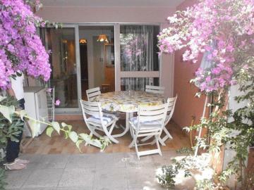 Appartement Le Lavandou, 1 pièce, 4 personnes - FR-1-251-484
