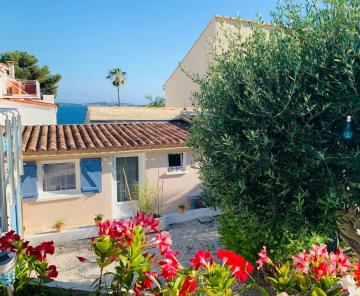 Maisonnette à Portissol, plages et Port à pieds!