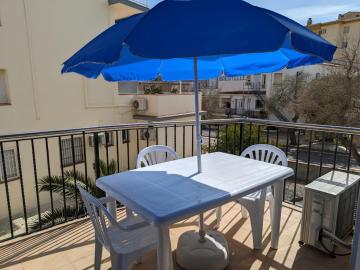 Apartamento en Roses, a 2 minutos a pie de playa