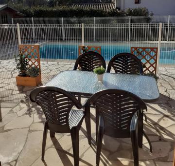 maison mitoyenne avec piscine Un moment chez Diane