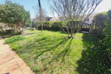 Duplex with garden near downtown